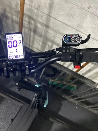 NanRobot D4+ 2.0 display med gass gammel versjon