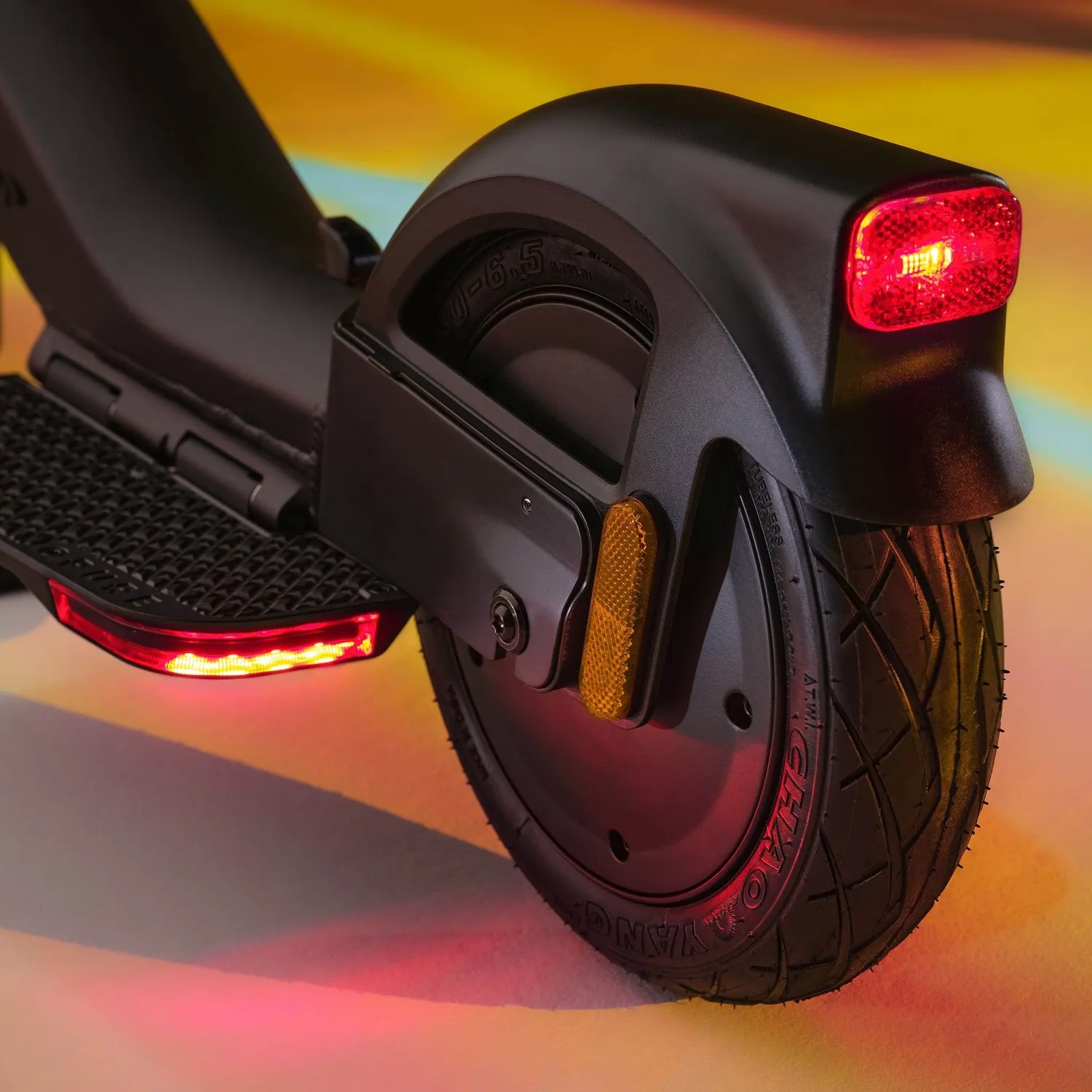 Pure x McLaren Black elsparkesykkel Norge 62 km