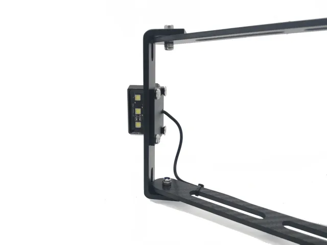 Zero skiltplateholder universal med LED