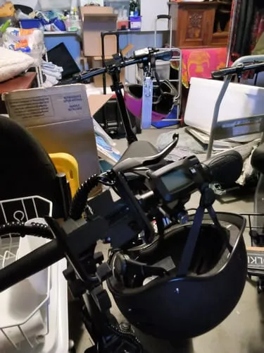 NanRobot mobilholder til elsparkesykkel svart 4-6,5"