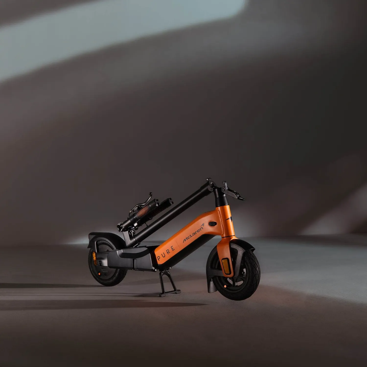 Pure x McLaren Papaya elsparkesykkel 500W 62 km