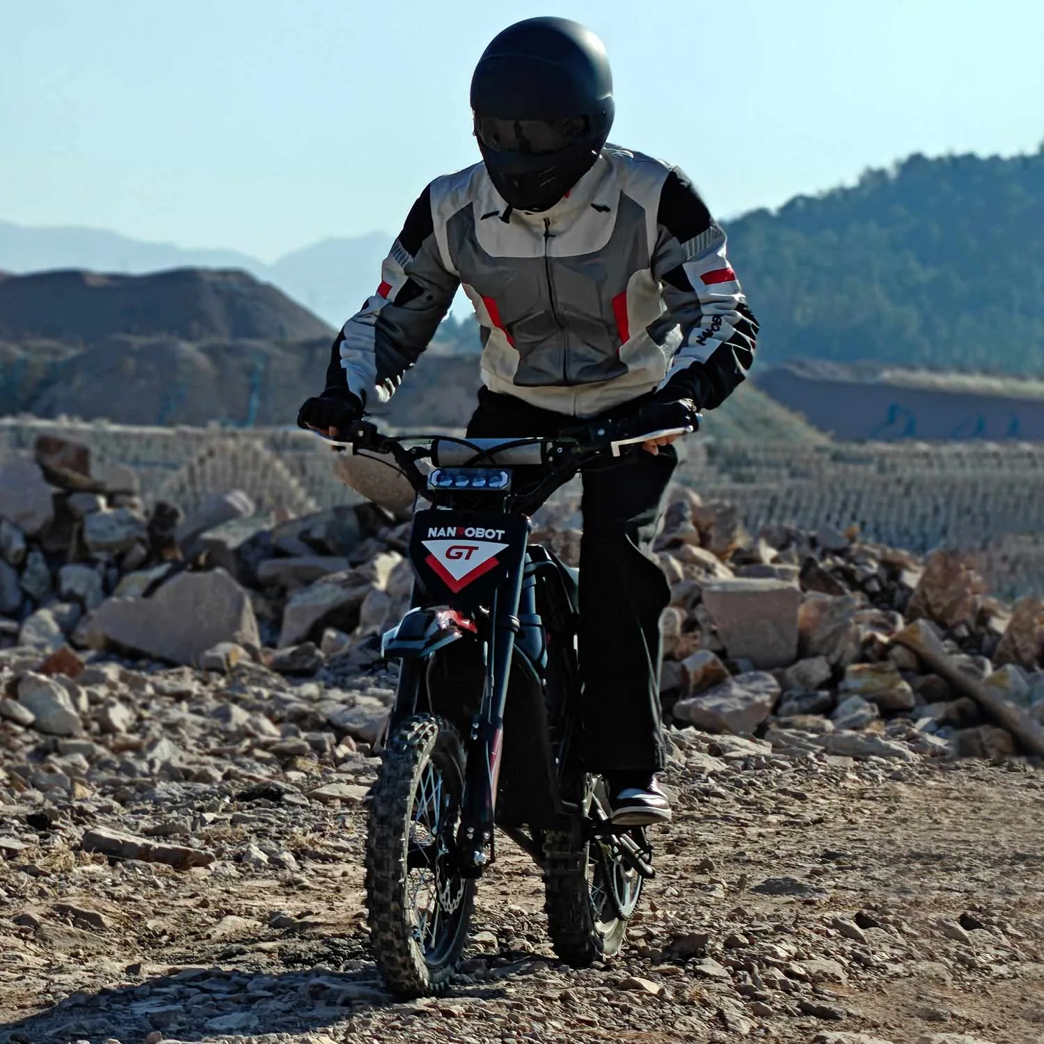 NanRobot GT-R elektrisk dirt bike 2000W svart 136Nm