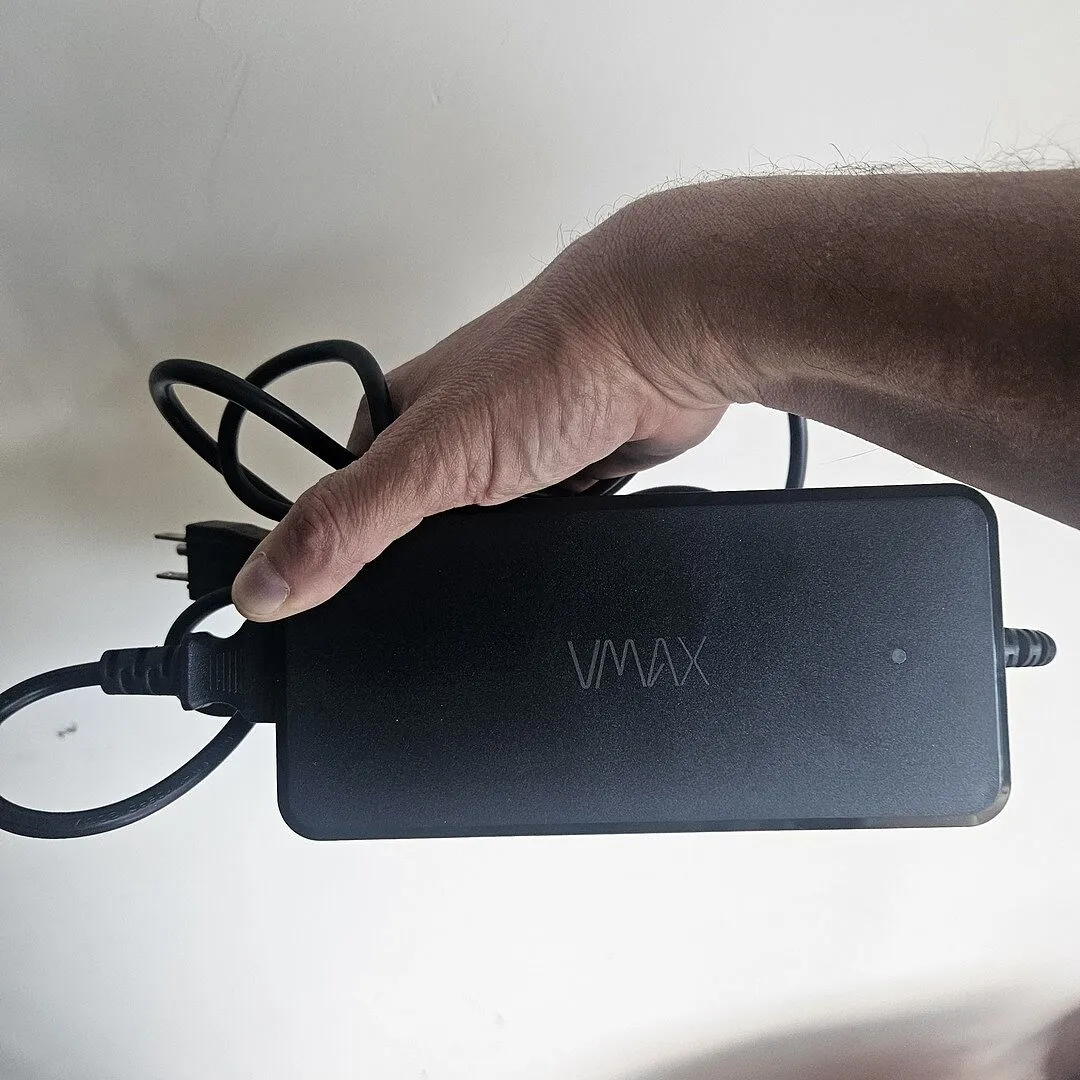 VMAX New VX4 lader 58V 4.2A original